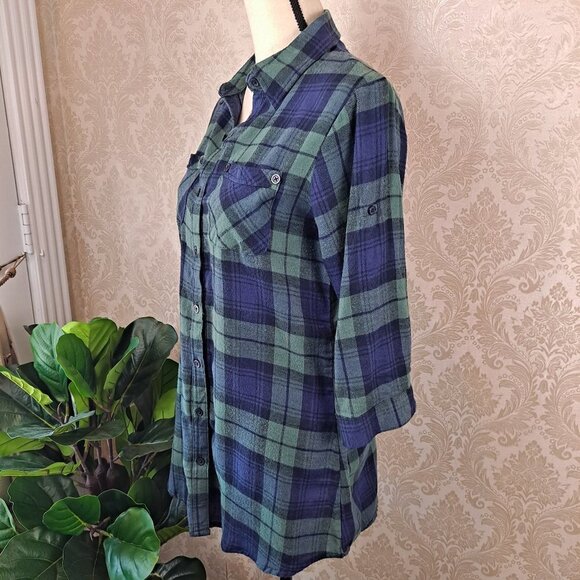 Derek Heart Size Medium Blue/Green Plaid Flannel Shirt 3/4 sleeves Button Up EUC - Picture 4 of 10